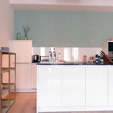 アパート Coast House White Island ゼリン